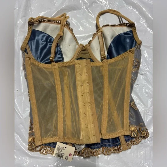 Victoria's Secret Gray and Gold Embroidered Lace corsé Bodysuit - Picture 6 of 10